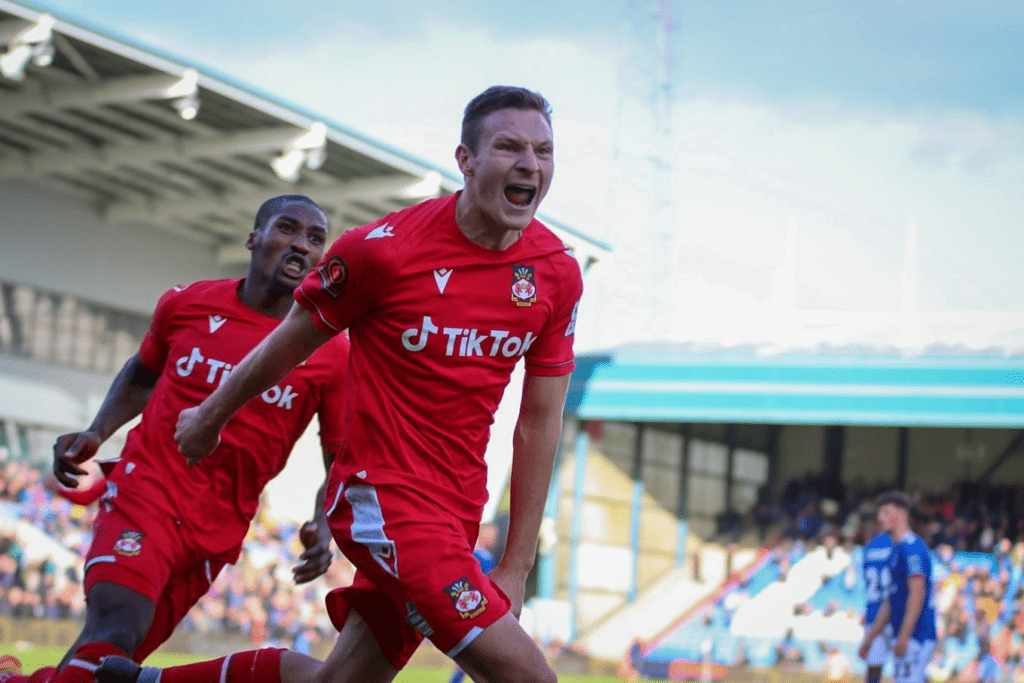 paul mullin wrexham brasil vs oldham athletic